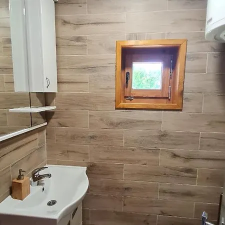 Livaditsa * Kremna